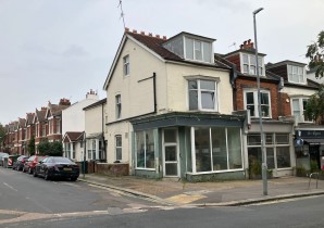 Property for Auction in Sussex & Hampshire - 33 Montefiore Road, Hove, East Sussex, BN3 1RD