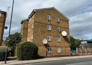 Property for Auction in London - Flat 1 Birbeck House, Harrow Road, Kensal Rise, London, NW10 5NA