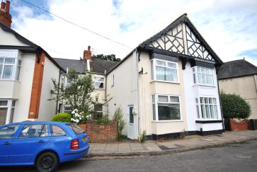 Property for Auction in Northamptonshire - Ground Floor Flat, 143 Colwyn Road, Northampton, Northamptonshire NN1 3PU