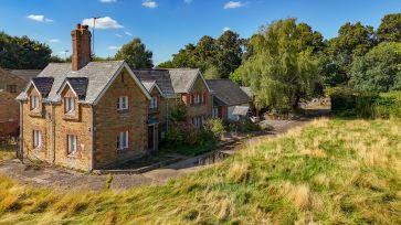 Property for Auction in Northamptonshire - Home Farm Cottage, Home Farm Lane, Northampton, Northamptonshire, NN6 9NL