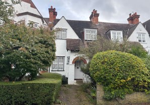 Property for Auction in London - 32 Ludlow Road, Ealing, London, W5 1NY