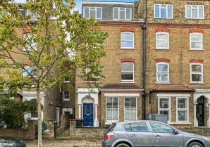 Property for Auction in London - Flat 3, 16 Alexandra Grove, Finsbury Park, London, N4 2LF