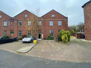 Property for Auction in Chesterfield & North Derbyshire - 37 The Foundry, Camlough Walk, Chesterfield, Derbyshire, S41 0FS