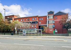 Property for Auction in London - 86 New Chapel Square, Feltham, Middlesex, TW13 4AZ