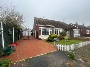 Property for Auction in East Anglia - 50 Rosecroft Close, Clacton-On-Sea, Essex CO15 4RE