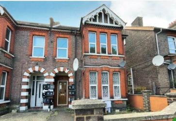 Property for Auction in North West - Flat 12, 23-25 Biscot Road, Luton, Bedfordshire LU3 1AH