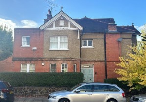 Property for Auction in London - Flat 5, 121 Priory Road, Muswell Hill, London, N8 8NA