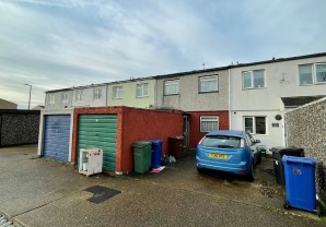 Property for Auction in London - 62 Foxglove Road, South Ockendon, Essex, RM15 6ET