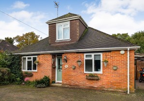 Property for Auction in London - Applelea, 9 Lower Mullins Lane, Hythe, Southampton, Hampshire, SO45 5AE