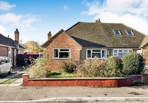 Property for Auction in London - 46 Priory Grove, Ditton, Aylesford, Kent, ME20 6BB