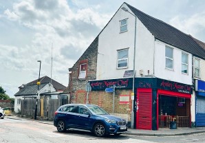 Property for Auction in London - 60, 60A & 60B High Street, Aveley, South Ockendon, Essex, RM15 4BX