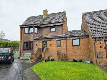 Property for Auction in Scotland - 15 Myers Court, Dunfermline, Fife KY12 0XF