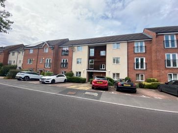 Property for Auction in South West - 44 Skippetts Gardens, Basingstoke, Hampshire RG21 3BY