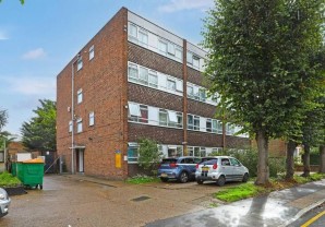 Property for Auction in London - 100 Carnarvon Road, Stratford, London, E15 4QW