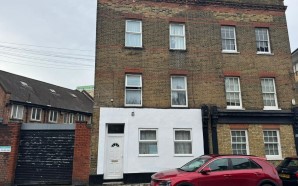 Property for Auction in London - 78 Elsted Street, Southwark, London, SE17 1QG