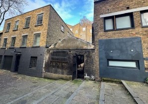 Property for Auction in London - R/O 28 Argyle Square, Kings Cross, London, WC1H 8AP