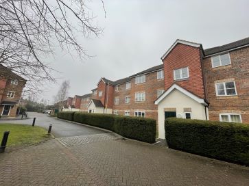 Property for Auction in North West - 58 Whitehead Way, Aylesbury, Buckinghamshire HP21 8LR