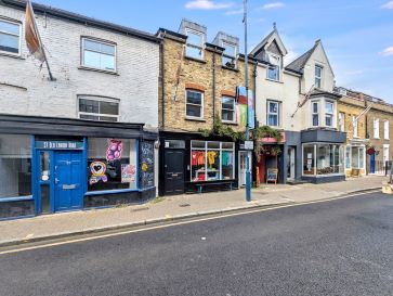 Property for Auction in Scotland - Flat 3, 39a Old London Road, 39a Old London Road, Kingston upon Thames, Surrey KT2 6ND
