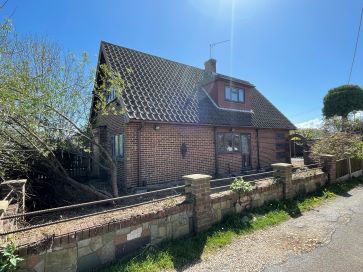 Property for Auction in East Anglia - 17 Mornington Road, Canvey Island, Essex SS8 8AT