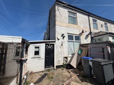Property for Auction in North West - Ground Floor Flat, 8A Baron Road, Blackpool, Lancashire FY1 6JU