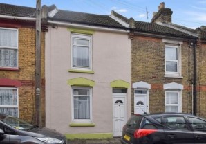 Property for Auction in London - 15 Southill Road, Chatham, Kent, ME4 5SA