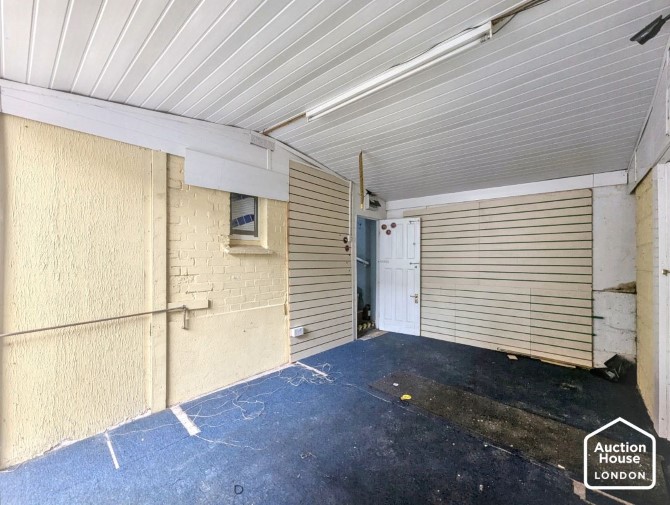 Lot Image