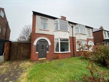 Property for Auction in North West - 32 Thirlmere Avenue, Standish, Wigan, Greater Manchester WN6 0AT