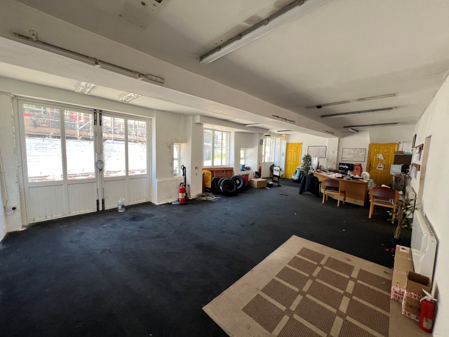 Lot Image