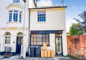 Property for Auction in London - 55A Baker Street, Reading, Berkshire, RG1 7XX