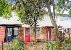 Property for Auction in London - 19 Ash Close, Hythe, Southampton, Hampshire, SO45 3PY