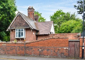 Property for Auction in London - New Field Lodge, Kingfield Road, Coventry, West Midlands, CV1 4DW
