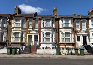 Property for Auction in London - 197 Plumstead High Street, Plumstead, London, SE18 1HE
