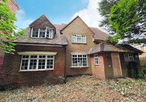 Property for Auction in London - The Cottage, The Green, Croxley Green, Rickmansworth, Hertfordshire, WD3 3AN