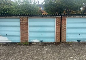 Property for Auction in London - Garage 87 at Mariner Gardens, Richmond, Surrey, TW10 7UU