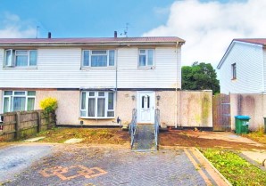 Property for Auction in London - 26 Old Stoke Road, Aylesbury, Buckinghamshire, HP21 8DH