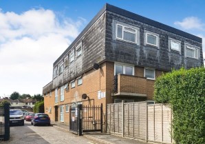 Property for Auction in London - 219 Dedworth Road, Windsor, Berkshire, SL4 4JW