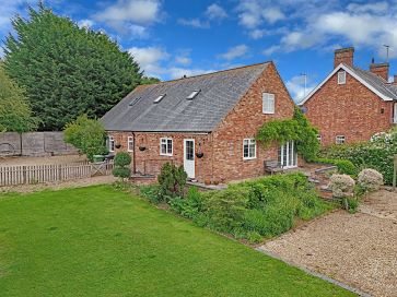 Property for Auction in Leicestershire - Eight Acre  Main Street, Medbourne, Market Harborough, Leicestershire LE16 8DT