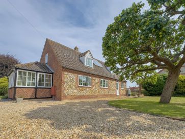 Property for Auction in East Anglia - Appletree Cottage, High Street, Thornham, Hunstanton PE36 6LY
