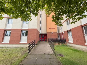 Property for Auction in North East - 32 Ewart Court, Newcastle upon Tyne, Tyne and Wear NE3 2LB