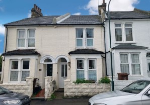 Property for Auction in London - 14 Clarence Avenue, Rochester, Kent, ME1 2DX