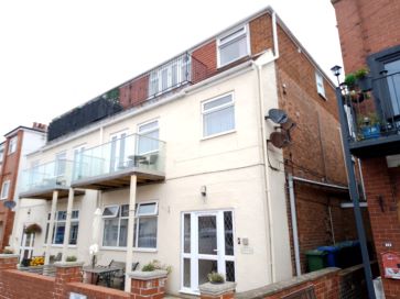 Property for Auction in Hull & East Yorkshire - Flat 7 Marine Court, Summerfield Road, Bridlington, East Yorkshire, YO15 3LF