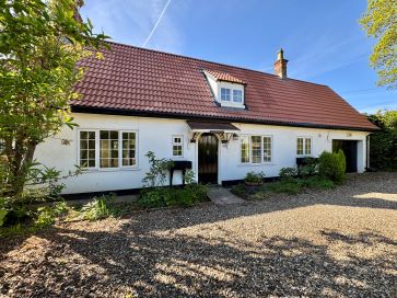 Property for Auction in Hull & East Yorkshire - Chestnut House, 30 East End, Walkington, East Yorkshire, HU17 8RY