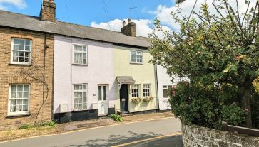 Property for Auction in Bedfordshire and Buckinghamshire - 85 Port Vale, Hertford, Hertfordshire SG14 3AF