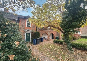 Property for Auction in London - Flat 3 Erskine House, Homesfield, Hampstead Garden Suburb, London, NW11 6HN