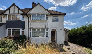 Property for Auction in London - 10 Hyde Lane, Nash Mills, Hemel Hempstead, Hertfordshire, HP3 8RY