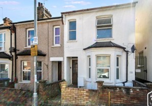 Property for Auction in London - 70A St. James Road, Watford, Hertfordshire, WD18 0DX