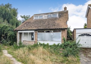 Property for Auction in London - 4 The Glade, Bognor Regis, West Sussex, PO21 4SD