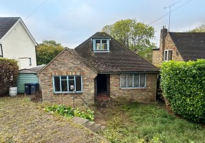 Property for Auction in London - 78 Bradmore Way, Coulsdon, Surrey, CR5 1PB