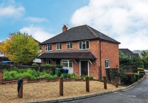 Property for Auction in London - 2 Southfield Road, Downley, High Wycombe, Buckinghamshire, HP13 5LA
