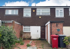 Property for Auction in London - 17 Stour Close, Slough, Buckinghamshire, SL1 2TU